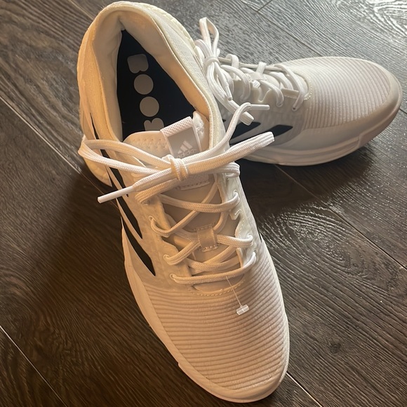 Adidas women’s runners - Picture 2 of 5